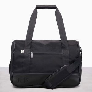 Beis hanging duffle bag